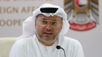 قرقاش: نتطلع إلى قمة ناجحة في الرياض لبدء مرحلة تعزيز الحوار الخليجي