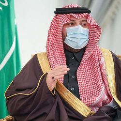 سمو الأمير فيصل بن خالد بن سلطان يكّرم وكيل إمارة منطقة الحدود الشمالية للشؤون الأمنية