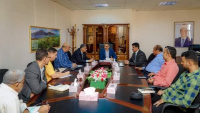 “لملس” يترأس اجتماعا لمناقشة ترتيبات استقبال الحكومة في العاصمة عدن
