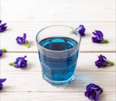 “الشاي الأزرق” أحدث المشروبات المكتشفة مؤخراً في السعودية