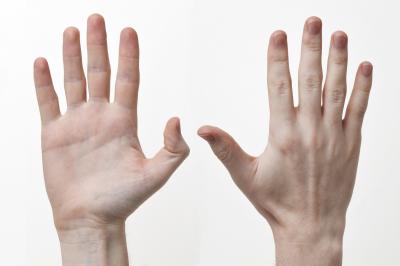 دراسة تكشف علاقة غريبة بين أصابع اليد وتفضيلات الطعام