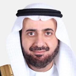 نيابةً عن ولي العهد.. وزير الخارجية يتسلم درع «العمل التنموي العربي»