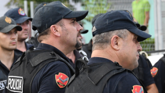 طعن خمسة داخل مسجد في ألبانيا