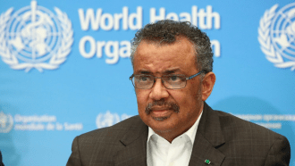 رئيس منظمة الصحة العالمية يندد بغياب العدالة في توزيع لقاحات كورونا