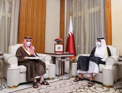 سمو أمير دولة قطر يستقبل سمو وزير الخارجية