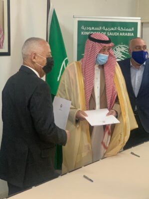 توزيع 150 طن من التمور السعودية على المناطق الأردنية