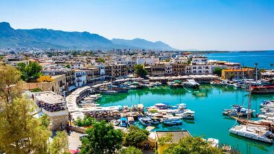 قبرص تعلن موعد استقبال السياح السعوديين “المحصنين”