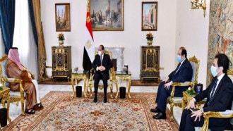 السيسي يستقبل تركي آل الشيخ ويؤكد عمق ومتانة العلاقات المصرية السعودية