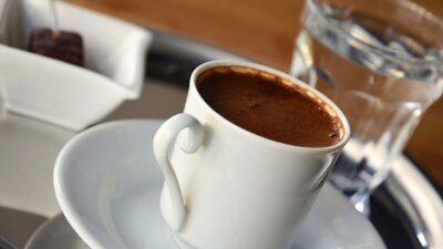 دراسة: تناول القهوة يقي من أمراض الكبد