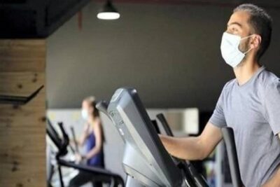 دراسة: ارتداء الكمامة أثناء ممارسة الرياضة لا يسبب أضرارًا صحيًا