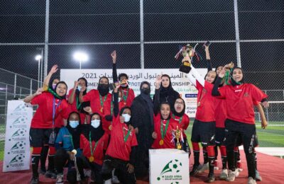 نادي الرياض يتوج كبطل بطولة الميني فوتبول الوردية للسيدات