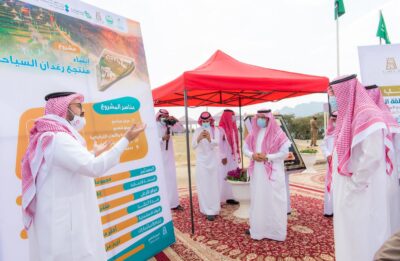 أمير منطقة الباحة يقف على مشاريع الأمانة والطرق ويضع حجر أساس مشروع منتجع رغدان السياحي