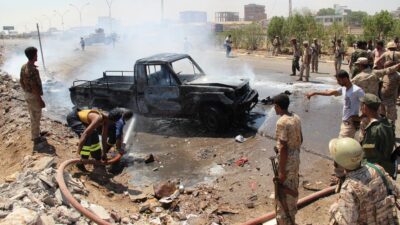 انفجار سيارة مفخخة بمدخل مطار عدن الدولي.. وسقوط ضحايا
