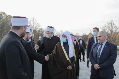 بالصور..وزير الشؤون الإسلامية يلتقي بأئمة كرواتيا في المركز الإسلامي الثقافي بالعاصمة