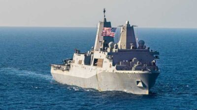 البحرية الأميركية تختبر “سلاح ليزر” بخليج عدن