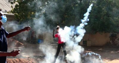 السودان.. الشرطة تواجه الاحتجاجات بقنابل الغاز والصوت