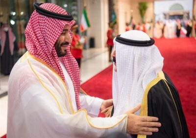 ولي العهد يغادر الكويت بعد انتهاء زيارته الرسمية
