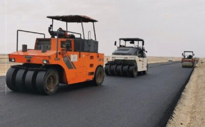 وزارة النقل والخدمات اللوجستية تواصل تنفيذ أعمال الصيانة والسلامة على طرق محافظة حفرالباطن