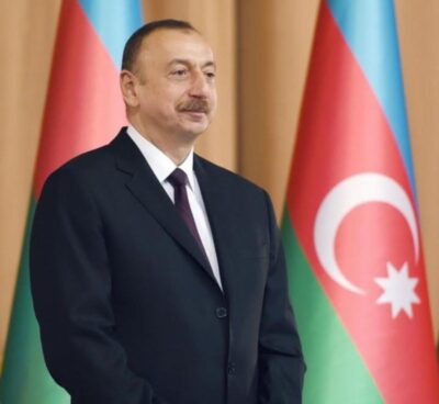 تنفذه “أكوا باور” السعودية..  رئيس أذربيجان يضع حجر الأساس لمشروع لاستغلال طاقة الرياح