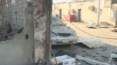 تضرر أكثر من 15 مركبة و6 ورش.. شاهد آثار تدمير صاروخ الحوثيين الباليستي في جازان