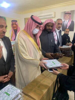 سفير المملكة لدى الأردن يدشن حملة توزيع هدية خادم الحرمين الشريفين من التمور الفاخرة لشهر رمضان 1443 هـ