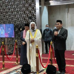نائب رئيس جمهورية إندونيسيا يستقبل وزير الشؤون الإسلامية بالعاصمة جاكرتا