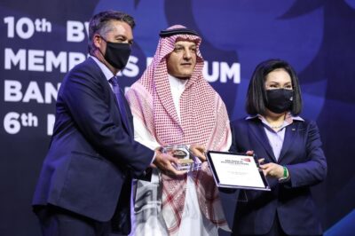 الريشة السعودية أفضل اتحاد بالعالم و المقرن تسلم الجائزة في بانكوك بحضور 196 دولة