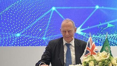 وزير الاستثمار البريطاني: نتطلع للعمل مع المملكة بمجالات التقنية الخضراء