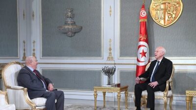 الرئيس التونسي يتسلم مسودة مشروع الدستور الجديد