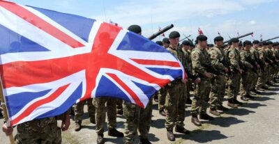 الجيش البريطاني يحقق في اختراق حساباته على “تويتر” و”يوتيوب”