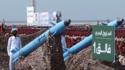 الإرياني: التلويح الحوثي بالألغام والصواريخ البحرية تحد سافر للقوانين الدولية