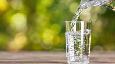 شرب الماء قبل الأكل.. 6 عادات في الأكل تسرع حرق الدهون