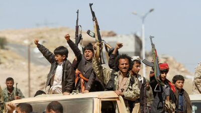 بعثة الاتحاد الأوروبي تطالب الحوثيين بوقف إعدام 4 صحفيين يمنيين