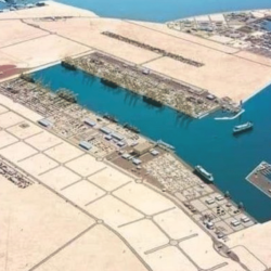 الإرياني يدين هجوم الحوثي على ميناء قنا اليمني: التخطيط والتسليح إيراني