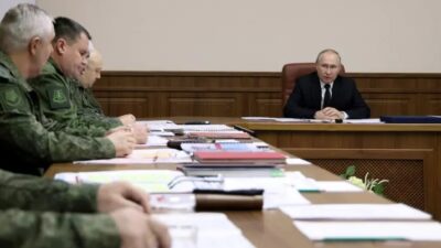 بوتين يعقد اجتماعات رفيعة بشأن أوكرانيا.. والخدمات تعود لكييف