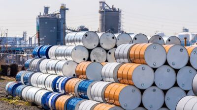 عقوبات الاتحاد الأوربي تفقد النفط الروسي 11% من قيمته