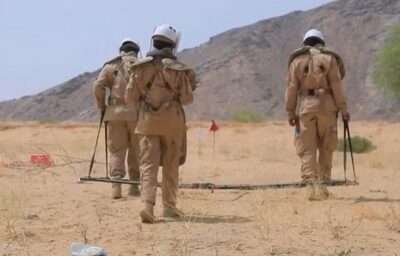 “الملك سلمان للإغاثة” ينزع خلال أسبوع 1.045 لغمًا عبر مشروع “مسام” في اليمن