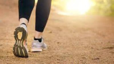 المشي بين 6 و9 آلاف خطوة يومياً يخفض أمراض القلب