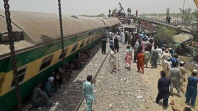 باكستان: انفجار يخرج قطاراً عن مساره وإصابة 8 أشخاص