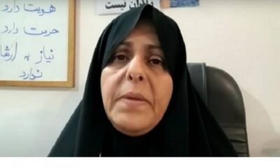 لإهانة خامنئي.. السجن والغرامة لناشطة إيرانية