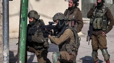 إصابات بالاختناق خلال مواجهات بين فلسطينيين والجيش الإسرائيلي شمال الخليل