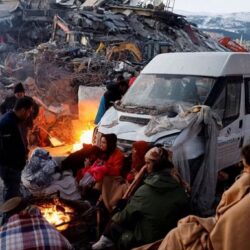وصول الطائرة الإغاثية السعودية السادسة لمساعدة ضحايا زلزال سوريا وتركيا