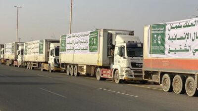 عبور 11 شاحنة سعودية منفذ غصن الزيتون السوري لإغاثة ضحايا الزلزال المدمر