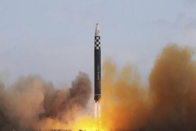 كوريا الشمالية تطلق صاروخا بالستيا قصير المدى