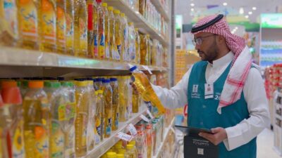 «التجارة»: نراقب التزام المتاجر بالأسعار مع دخول رمضان.. نتابع الغش والتضليل في العروض