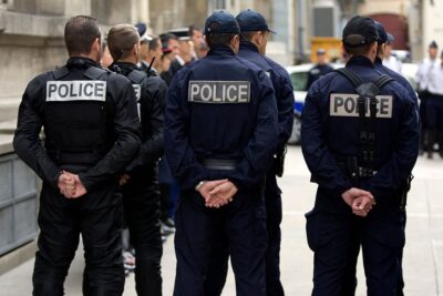 الشرطة الفرنسية تداهم 5 بنوك بتهم الاحتيال الضريبي وغسيل الأموال