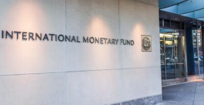 صندوق النقد يحذر من تضرر النمو العالمي من الاضطرابات المالية