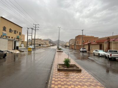 هطول أمطار غزيرة على محافظة الحناكية ومركز النخيل والقرى المحيطة
