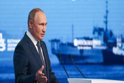 بوتين: الوضع مستقر في سوق النفط