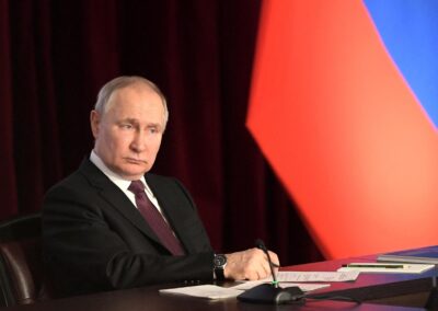 بوتين يمارس مهامه في الكرملين